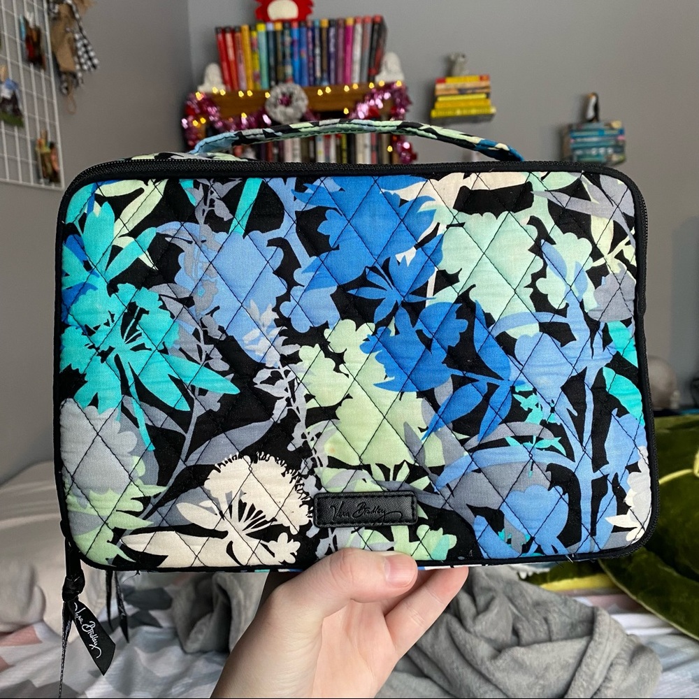 Vera Bradley Large Makeup Bag
